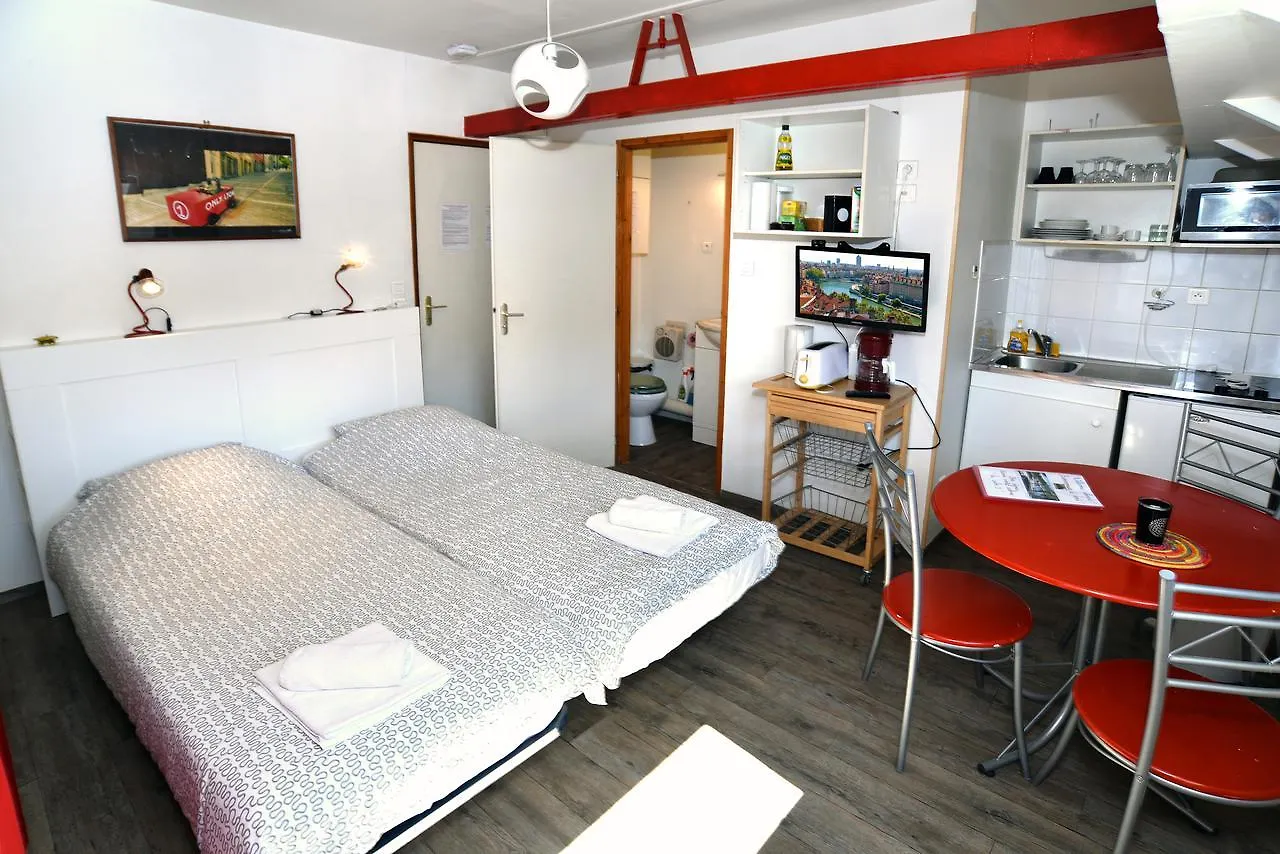 Studios Peniche Lyon Centre Vieux Lyon Confluence Apartment